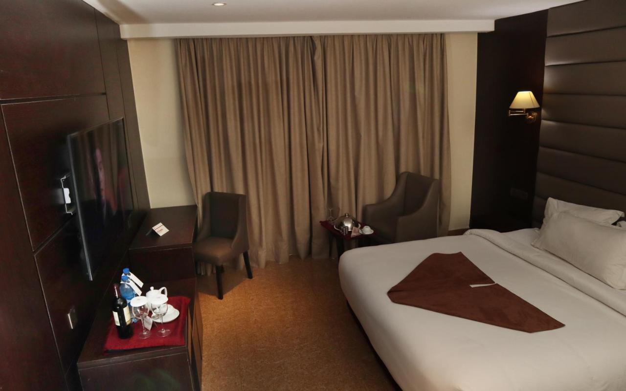 Monty Suites Calabar Ngoại thất bức ảnh